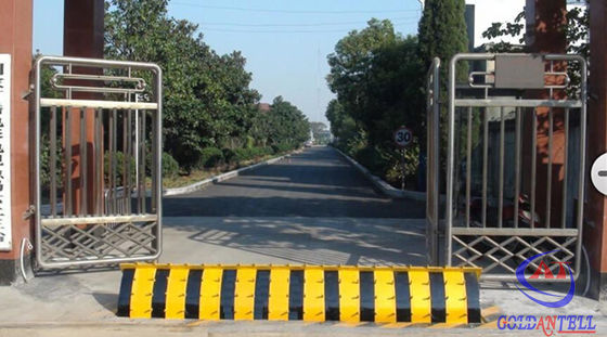 Heavy Duty Fully Automatic Security Road Blocker IP54 Steel Vehicle Barriers Security