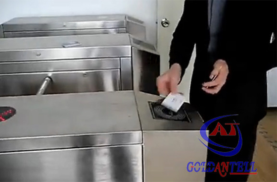 Tốc độ truyền nhanh linh hoạt cho hệ thống điều khiển thẻ RFID / dây đeo cổ tay với cửa quay rào chắn tự động