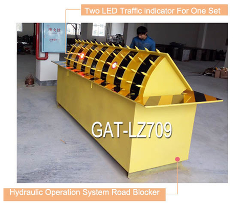 Đèn giao thông Led đỏ Tự động chặn đường thủy lực với Chặn xe tăng