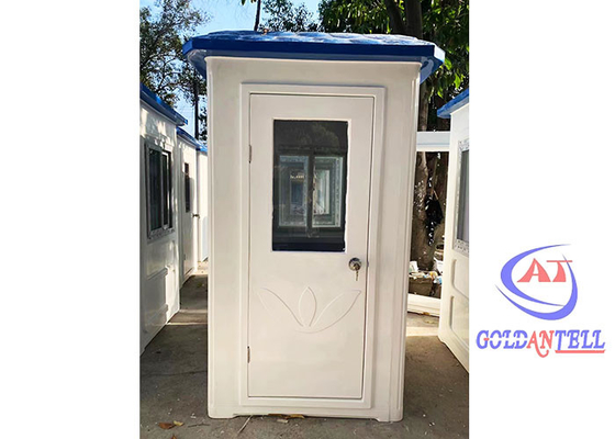Nhà bảo vệ nhỏ hiện đại ngoài trời