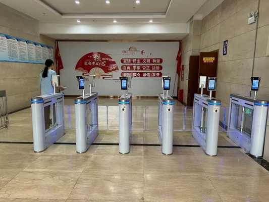 Văn phòng Speed Lane Turntile Thẻ Ngón tay Hình ảnh khuôn mặt Mã QR Thời gian tham dự Kiểm soát an ninh